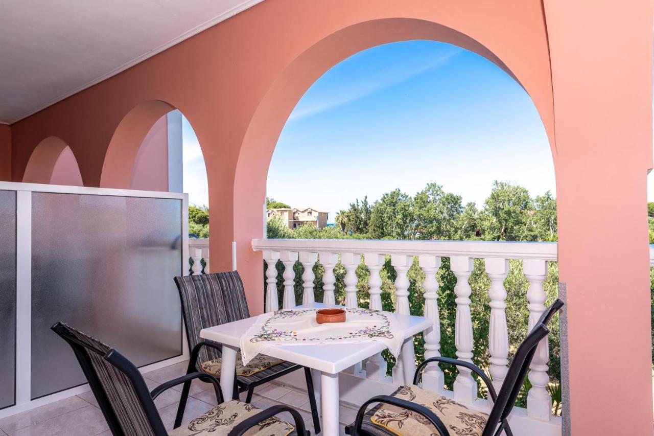 Arazzo Apartments Vasilikos  Ngoại thất bức ảnh