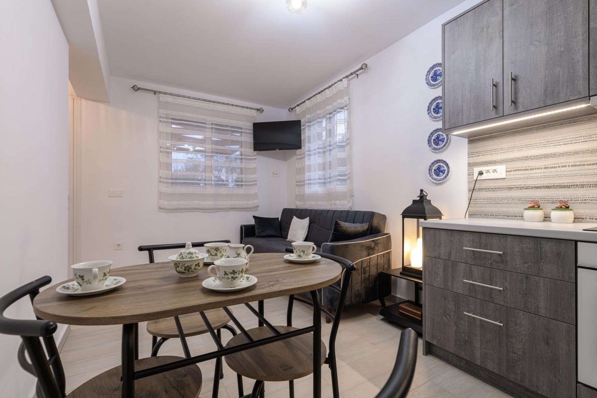 Arazzo Apartments Vasilikos  Ngoại thất bức ảnh
